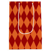 Red and Orange Harlequin Checkered Design  Medium Cadeauzakje (Achterkant)