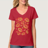 Red and Purple Lip Print Flirtatious Fun T-shirt (Voorkant)