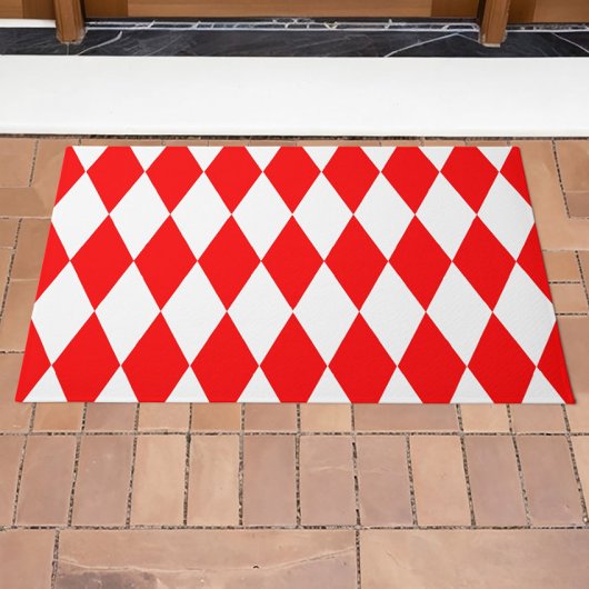 Red and White Harlequin Diamonds Checkers Design  Deurmat