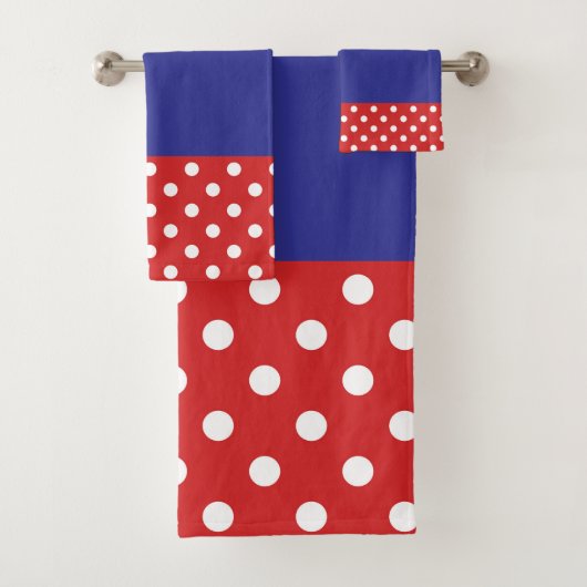 Red and White Polka Dots Bad Handdoek (Insitu)