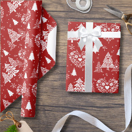 Red and White Scandinavian Heart & Christmas Tree Cadeaupapier