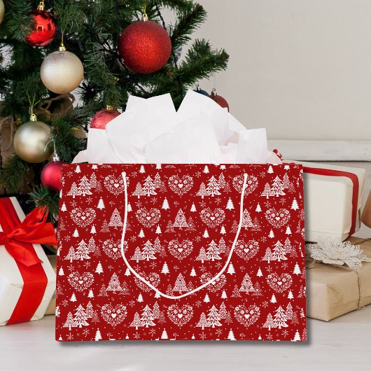 Red and White Scandinavian Heart & Christmas Tree Groot Cadeauzakje