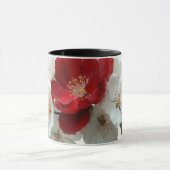 red and white wild roses mok (Midden)