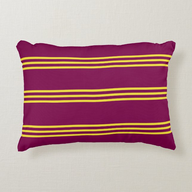 Red and Yellow Accent Pillow Kussen (Voorkant)