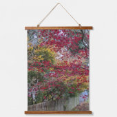 Red and Yellow Autumn Maple Leaves Hangend Wandkleed (Voorkant)