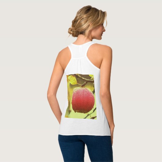 "Red Apple on Tree" Kute foto. Bestel nu Tanktop (Volledige Achterkant)