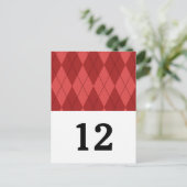 Red Argyle Table Number Briefkaart (Staand voorkant)