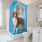 Red Australian Shepherd dogs - Aussie Douchegordijn (In situ)