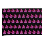 Red Autumn Maple Leaf Pattern on Black Background Kussensloop (Voorkant-Rechts)