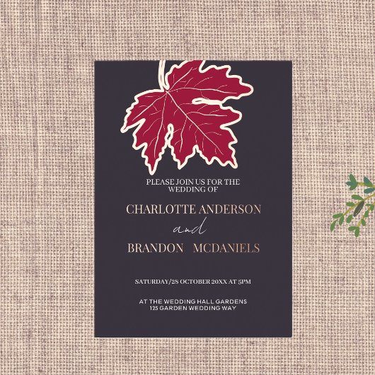 Red Autumn Maple Leaf Wedding Gold Folie Uitnodiging