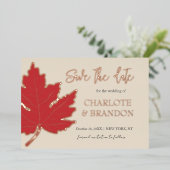 Red Autumn Maple Leaf Wedding Save the Date Folie Uitnodiging (Staand Voorkant)