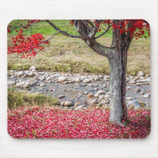 Red Autumn Tree Mousepad Muismat (Voorkant)