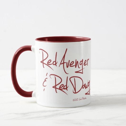Red Avenger en Red Dawg Mok (Links)