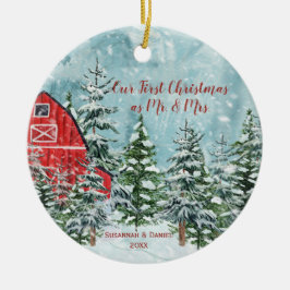 Red Barn Pine Trees sneeuwt onze eerste kerstfoto Keramisch Ornament