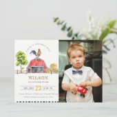Red Barn Rooster Waterverf Foto Birthday Invite Kaart (Staand voorkant)
