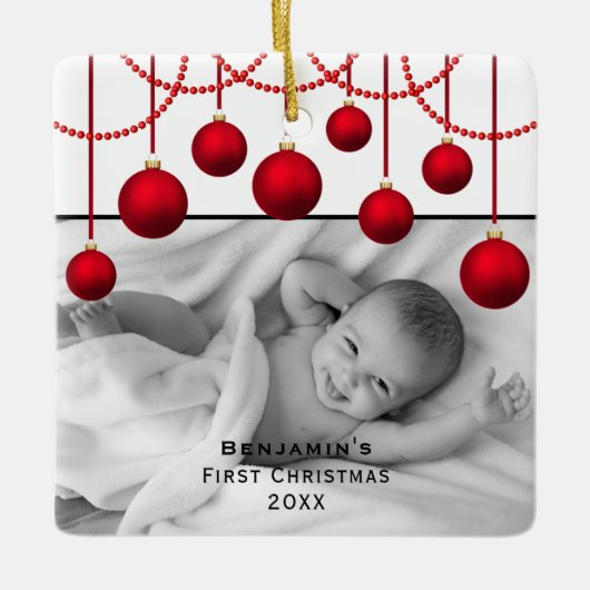 Red Bauble First Kerstmis Baby Foto Ceramic Orna Keramisch Ornament (Voorkant)