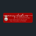 Red Bauble Merry Christmas Retouradres Etiket<br><div class="desc">Elegante en stijlvolle retourlabels voor Kerstmis (Kerstmis) Vakantie wenskaarten / enveloppen. Zilveren ornamenten bauble,  rode achtergrond. Moderne witte letters voor familienaam en adres. Letterkleur en lettertype kunnen worden gewijzigd.</div>