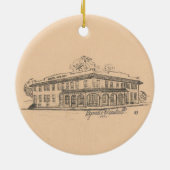 Red Bay Hotel Ceramic Ornament (Achterkant)