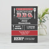 Red BBQ Birthday Chalkboard Invitation Kaart (Staand voorkant)