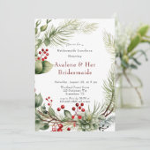 Red Berries Pine Wreath Bridesmaids Luncheon Kaart (Staand voorkant)