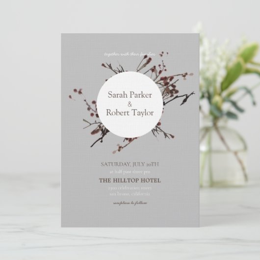 Red Berry met grijze achtergrond huwelijksuitnodig Kaart (Staand voorkant)