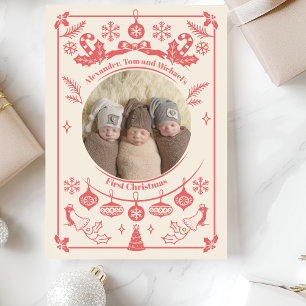 Red Berry Triplets Baby eerste kerstdag Feestdagenkaart