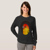 Red bird as portrait in round frame t-shirt (Voorkant volledig)
