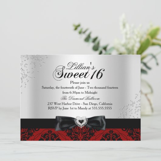 Red Black Damask Sparkle Sweet 16 Invite Kaart (Staand voorkant)