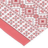 Red Black en White Classic Nordic Fair Isle Motif Medium Tafelloper (Hoek)