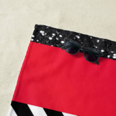 Red Black Gold Glitter Brush Stroke Monogramed Strandlaken (In situ)