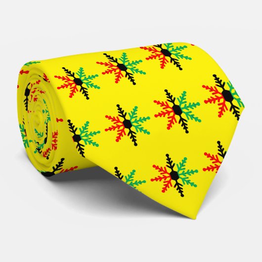 Red Black Green Yellow Snowflake Pattern Kwanzaa Stropdas (Opgerold)