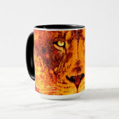 Red Black Lion in brand Mok (Voorkant links)