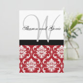 Red Black White Damask Monogram Weddenschap Kaart (Staand voorkant)
