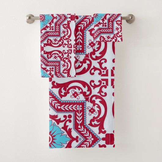 Red Blue Ceramic Style Azulejo  Monogram Bad Handdoek (Insitu)