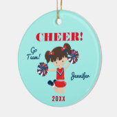 Red, Blue en Aqua Cheer Brunette Cheerleader Cera Keramisch Ornament (Links)
