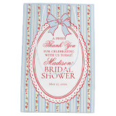 Red Blue Vintage Fancy Floral Bridal Shower Favors Medium Cadeauzakje (Achterkant)