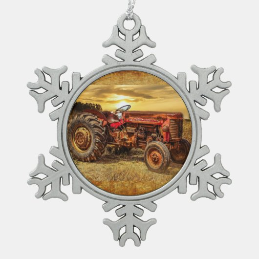 Red Boerderij Tractor Tin Sneeuwvlok Ornament (Voorkant)
