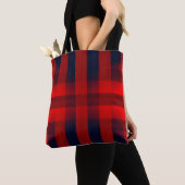 Red Bokeh Buffalo Plaid Tote Bag (Dichtbij)