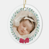 Red Bow-Adorned Krans Baby's Eerste Kerstmis Keramisch Ornament (Links)