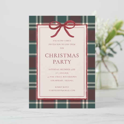 Red Bow Burgundy Green Plaid Christmas Party Kaart (Staand voorkant)
