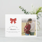 Red Bow Christmas zwangerschapsaankondiging Kaart (Staand voorkant)