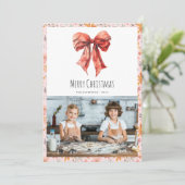 Red Bow Coquette Minimale foto Kerst Feestdagenkaart (Staand voorkant)
