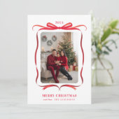 Red Bow Wavy Ribbon Lijst Vrolijke Kerstfoto Feestdagenkaart (Staand voorkant)