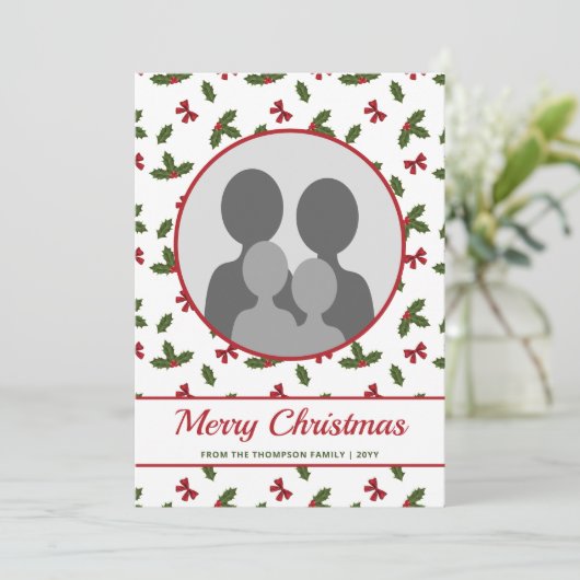 Red Bows en Holly Planten Pattern Aangepaste Foto Feestdagenkaart (Staand voorkant)