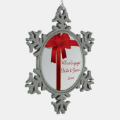 Red Bows Winter Verloving Tin Sneeuwvlok Ornament (Links)