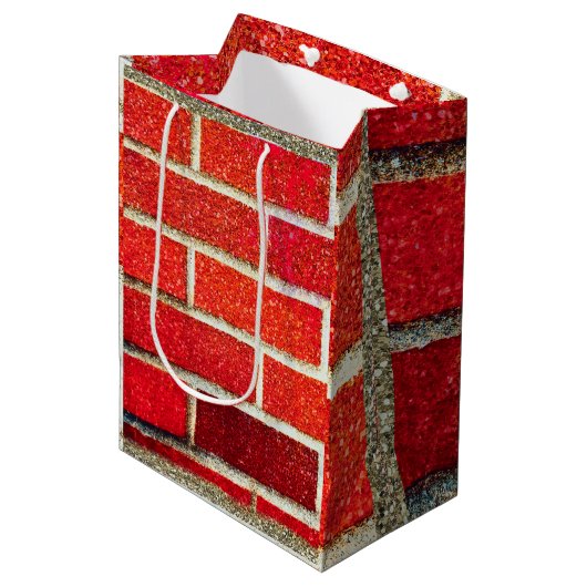 Red Brick & Glitter Holiday Naughty of Nice Party Medium Cadeauzakje (Voorkant Gekanteld)