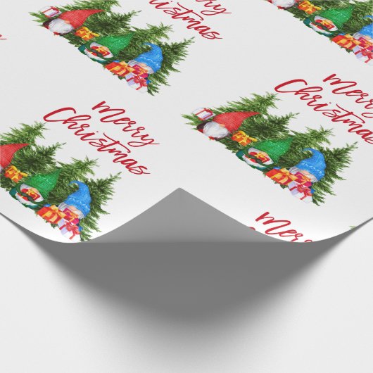 Red Brush Script Kerst Waterverf Gnomes Trees Cadeaupapier (Hoek)