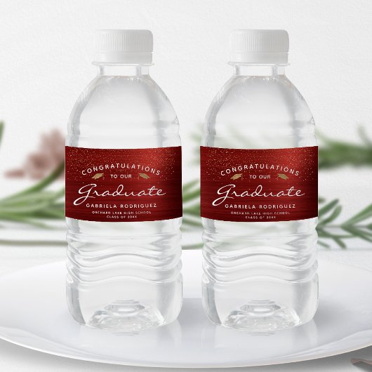 Red Brushed Metal White Script Gold Pet Afstuderen Waterfles Etiket