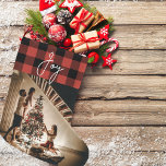 Red Buffalo met foto's en joy Grote Kerstsok<br><div class="desc">Leg de geest van het vakantieseizoen vast met onze prachtige Red Buffalo Plaid Christmas Stocking,  ontworpen om warmte en charme toe te voegen aan uw vakantiedecor. Deze gepersonaliseerde kous is niet alleen een heerlijke aanvulling op je mantel,  maar ook een gekoesterde aandenken die nog jaren gekoesterd kan worden.</div>