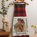 Red Buffalo spelden en persoonlijke naam en foto Schort<br><div class="desc">Stap in de wereld van tijdloze stijl met onze Classic Red Buffalo Plaid gepersonaliseerde producten op Zazzle! Of u nu een vleugje rustieke charme aan uw leven wilt toevoegen of op zoek bent naar het perfecte cadeau, ons collectie heeft voor elk wat wils. Ontdek de blijvende charme van Red Buffalo...</div>